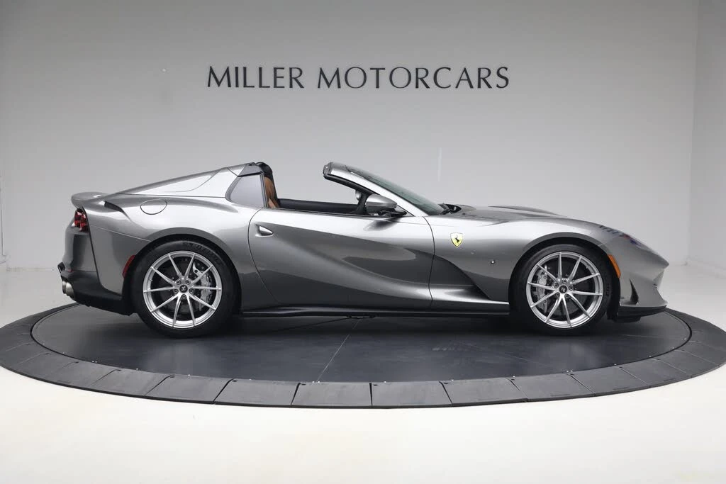 2021 Ferrari 812 GTS - Image 9 of 31