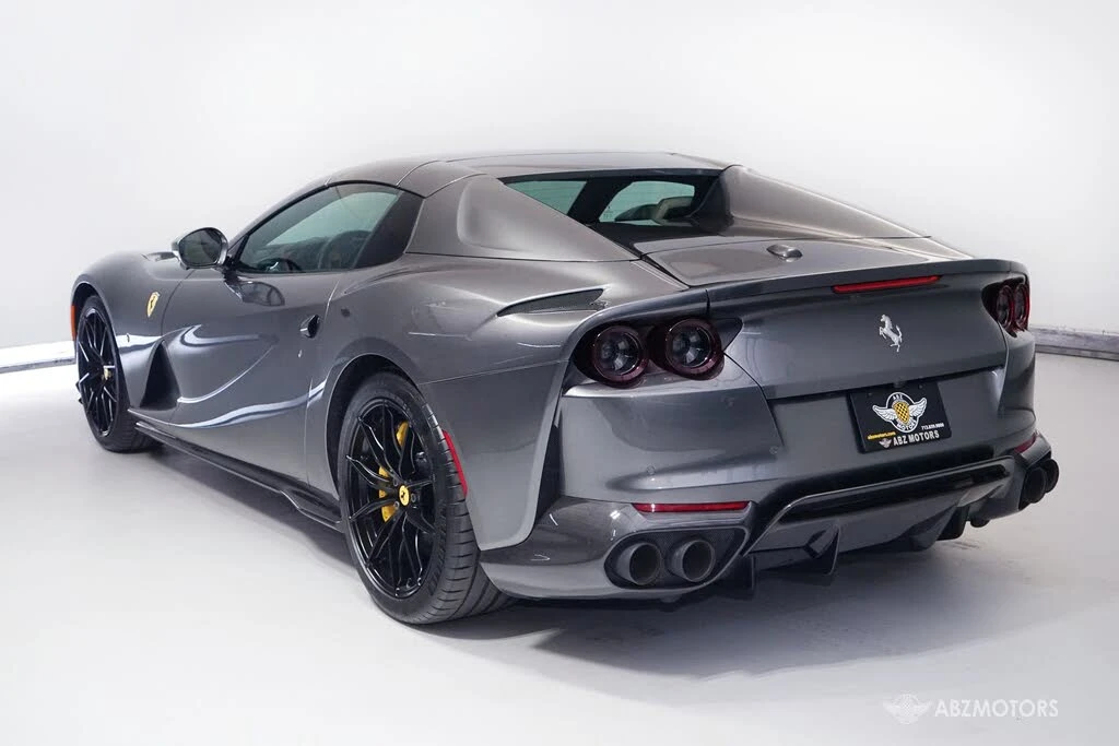 2021 Ferrari 812 GTS - Image 7 of 31