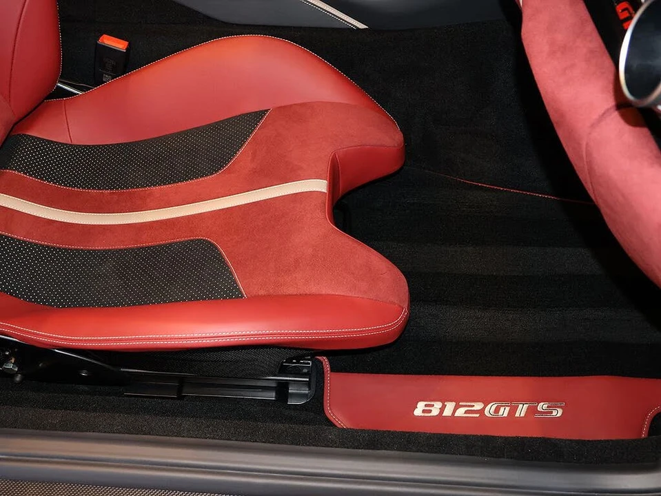 2021 Ferrari 812 GTS - Image 15 of 31