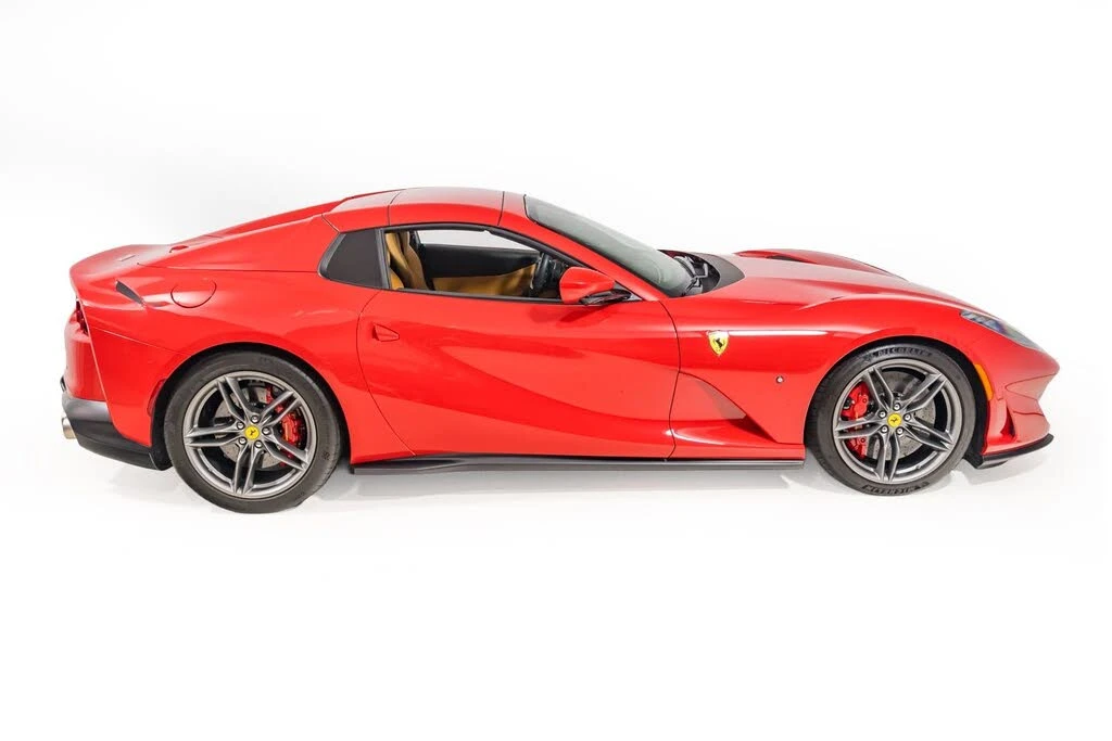 2021 Ferrari 812 GTS - Image 10 of 31
