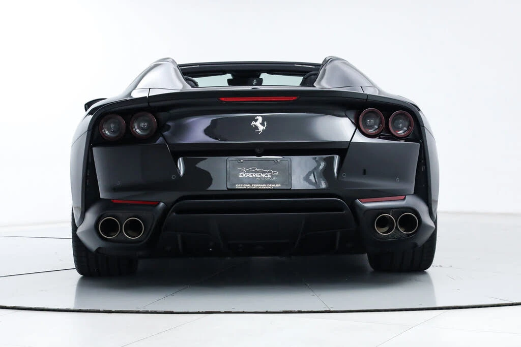 2021 Ferrari 812 GTS - Image 9 of 31