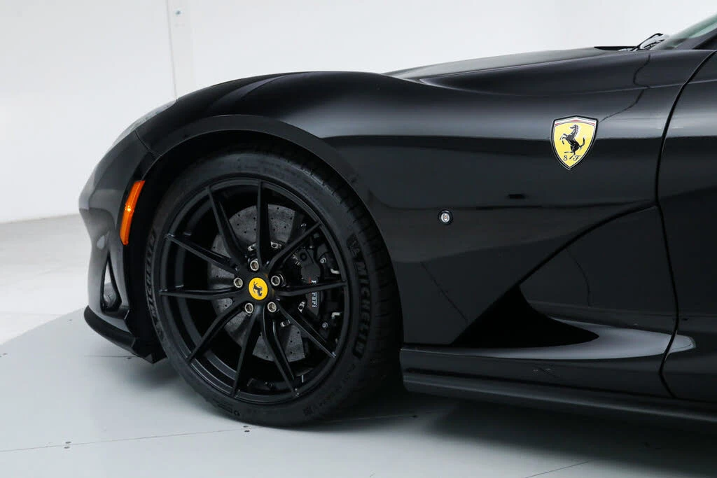 2021 Ferrari 812 GTS - Image 17 of 31