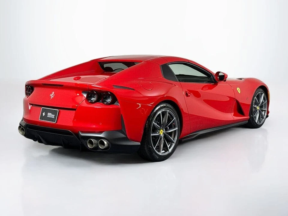 2021 Ferrari 812 GTS - Image 9 of 26