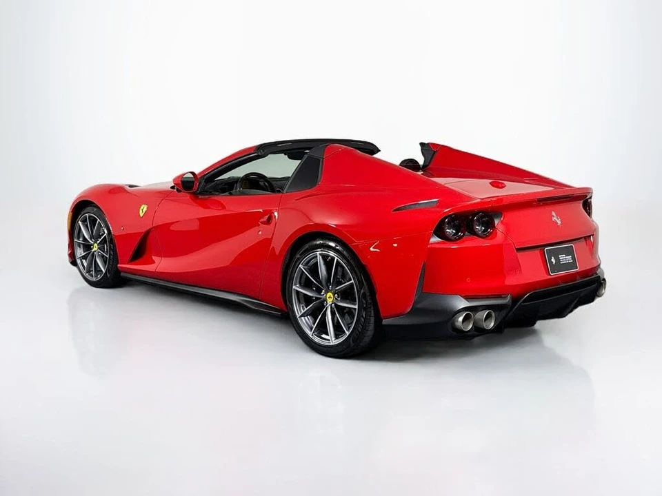 2021 Ferrari 812 GTS - Image 2 of 26