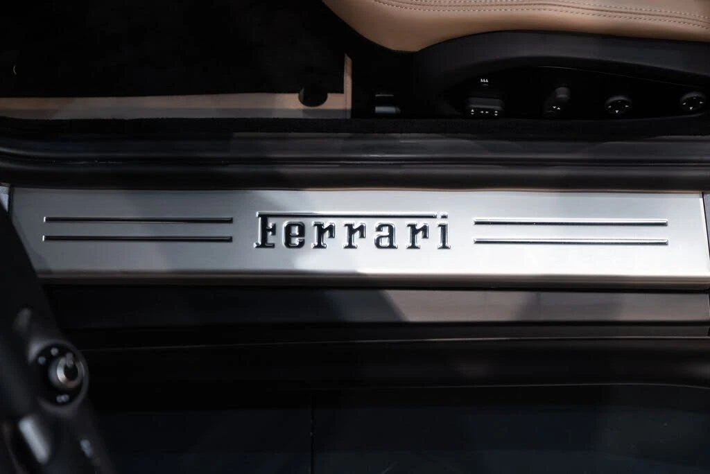 2021 Ferrari 812 GTS - Image 27 of 31