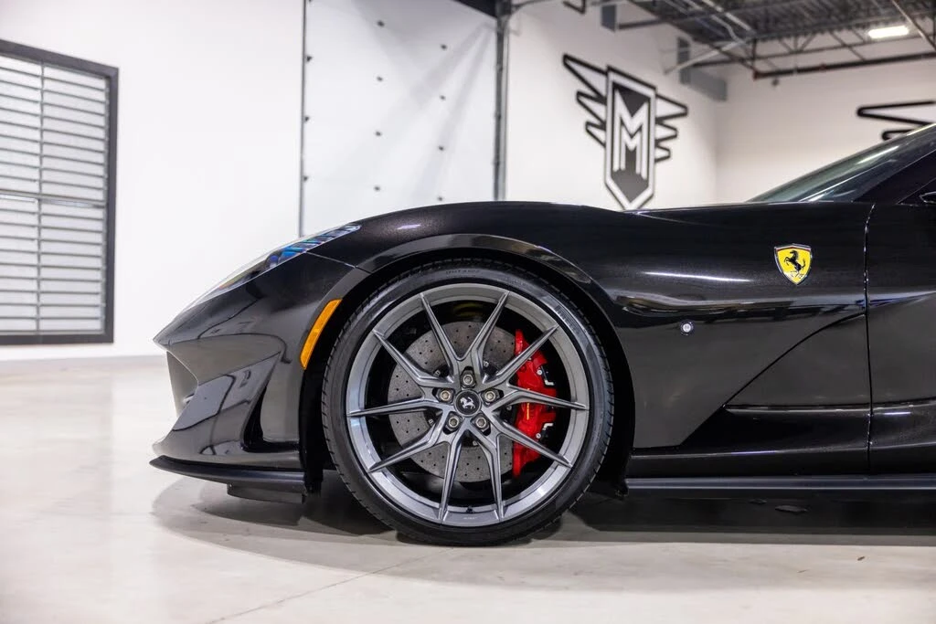 2021 Ferrari 812 GTS - Image 19 of 31