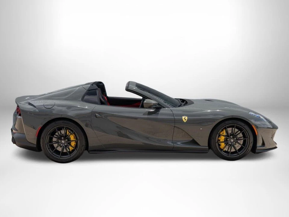 2021 Ferrari 812 GTS - Image 7 of 31