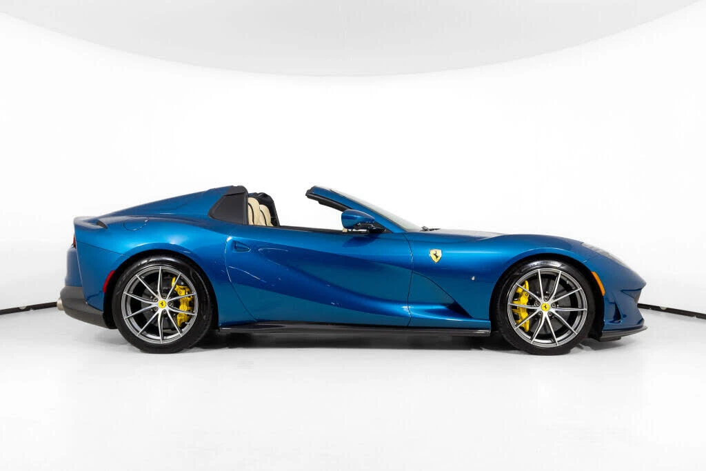 2021 Ferrari 812 GTS - Image 10 of 31