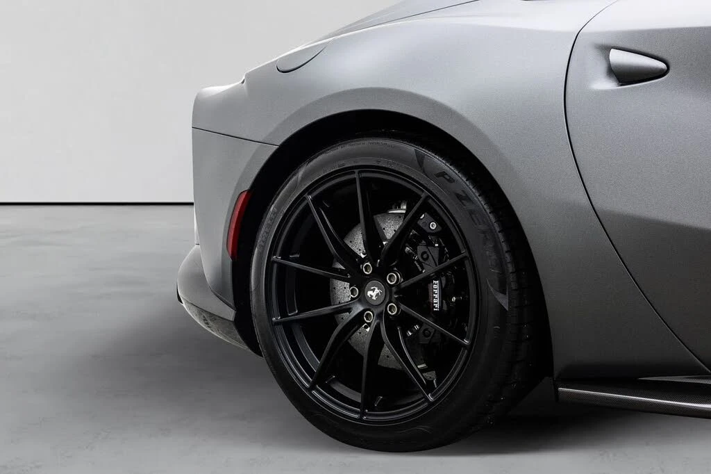 2021 Ferrari 812 GTS - Image 12 of 31