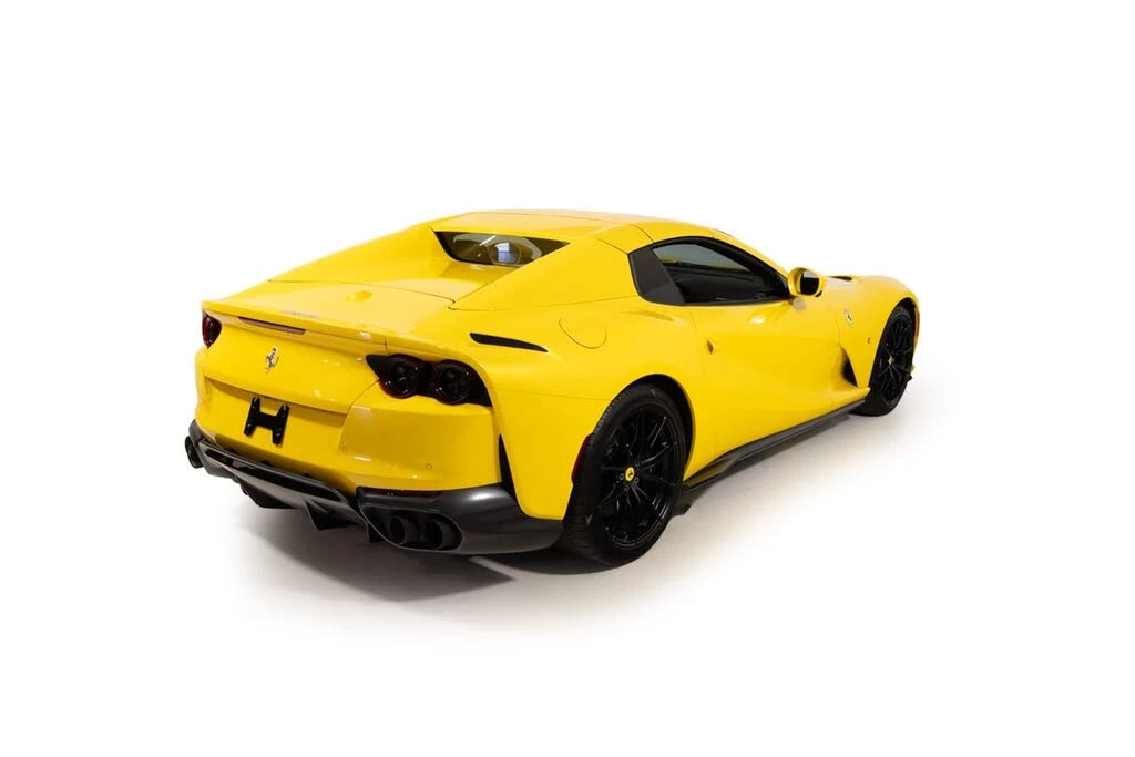 2021 Ferrari 812 GTS - Image 8 of 31