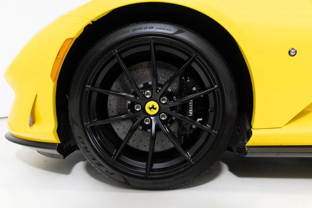 2021 Ferrari 812 GTS - Image 14 of 31