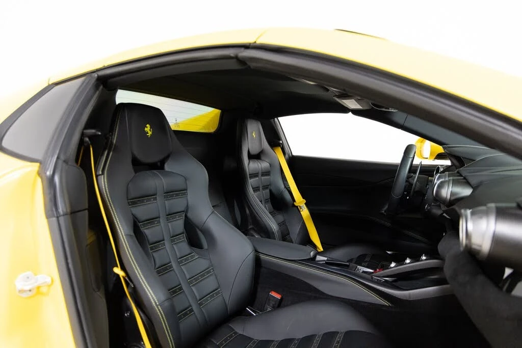 2021 Ferrari 812 GTS - Image 28 of 31