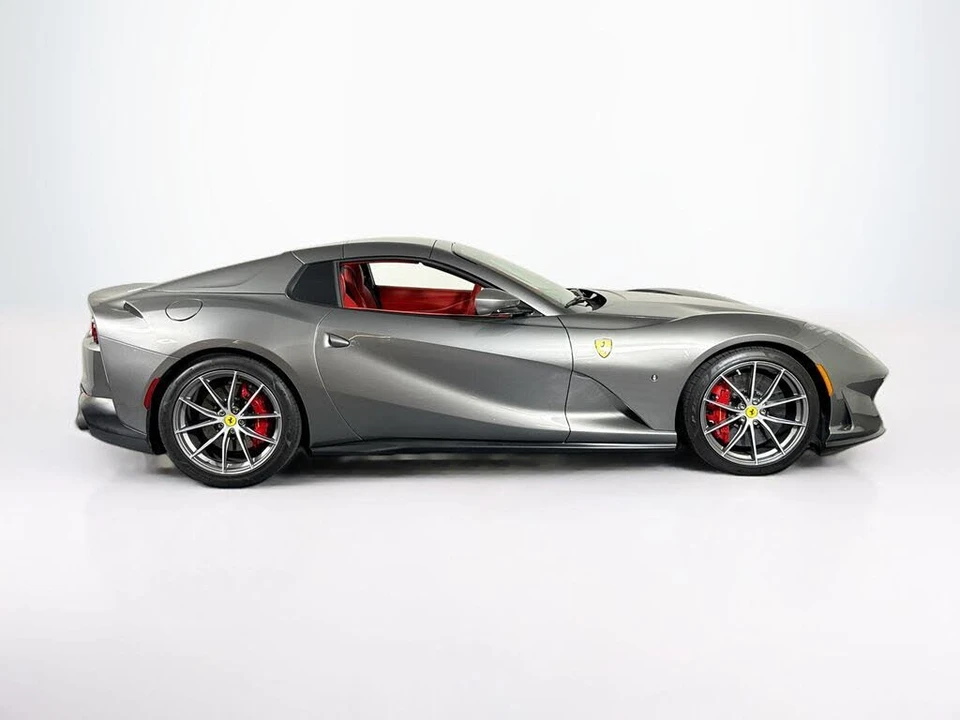 2021 Ferrari 812 GTS - Image 10 of 25