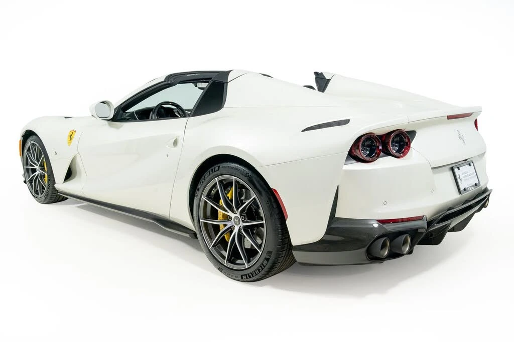 2021 Ferrari 812 GTS - Image 16 of 31