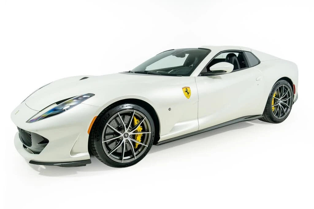 2021 Ferrari 812 GTS - Image 2 of 31
