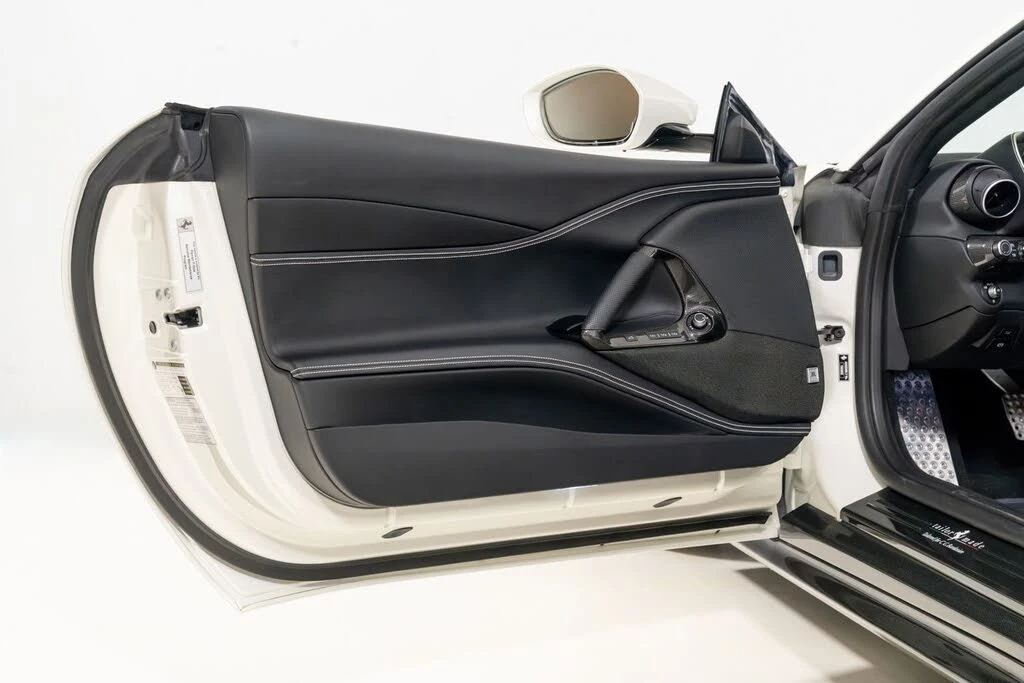 2021 Ferrari 812 GTS - Image 26 of 31