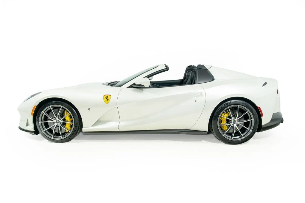 2021 Ferrari 812 GTS - Image 15 of 31