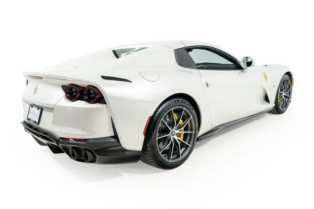 2021 Ferrari 812 GTS - Image 9 of 31