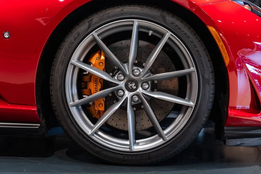 2021 Ferrari 812 GTS - Image 16 of 31