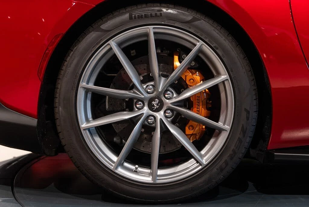 2021 Ferrari 812 GTS - Image 15 of 31