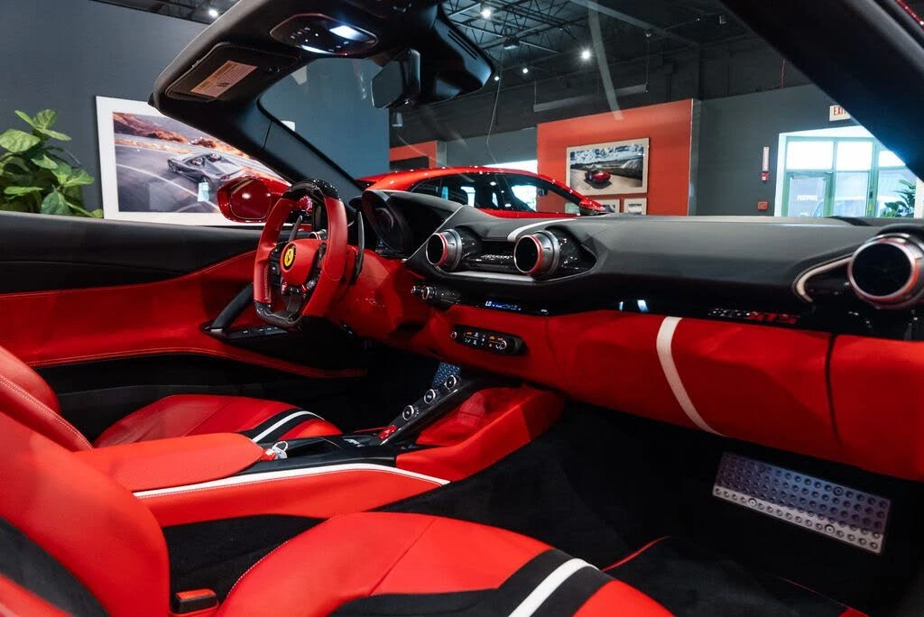 2021 Ferrari 812 GTS - Image 29 of 31