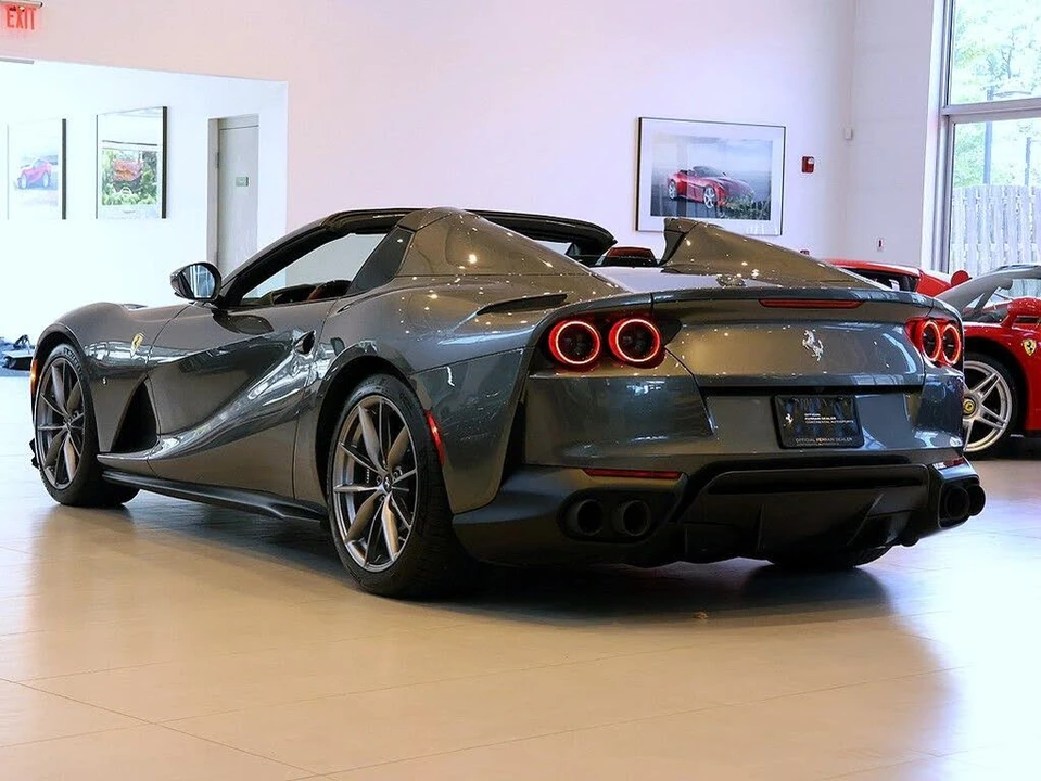 2021 Ferrari 812 GTS - Image 2 of 31