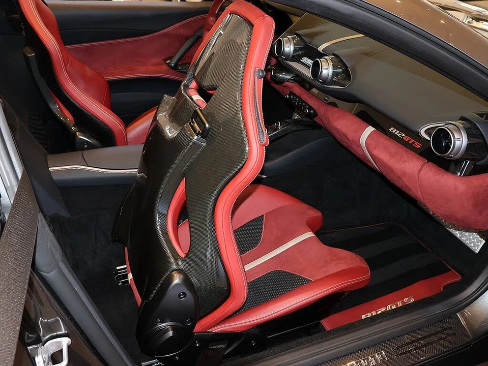 2021 Ferrari 812 GTS - Image 29 of 31