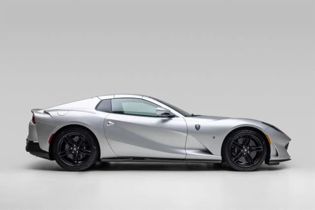 2021 Ferrari 812 GTS - Image 8 of 31