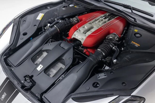 2021 Ferrari 812 GTS - Image 29 of 31