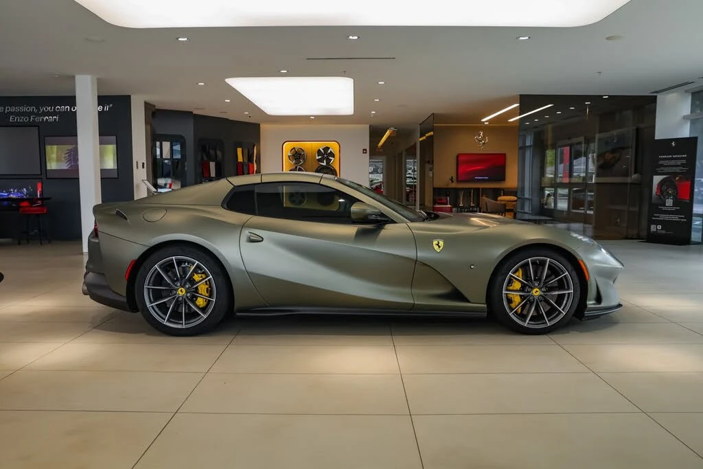 2021 Ferrari 812 GTS - Image 13 of 31