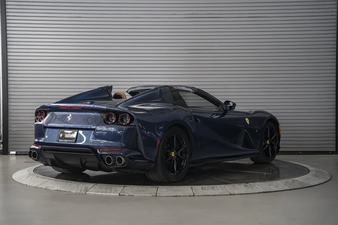 2021 Ferrari 812 GTS - Image 5 of 31