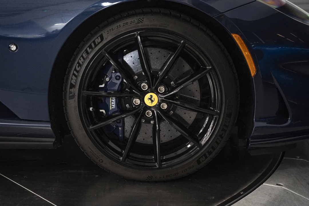 2021 Ferrari 812 GTS - Image 21 of 31