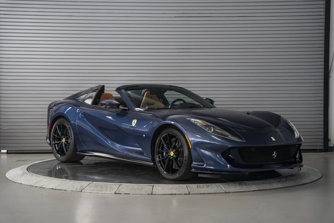 2021 Ferrari 812 GTS - Image 7 of 31