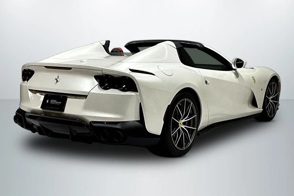 2021 Ferrari 812 GTS - Image 7 of 30