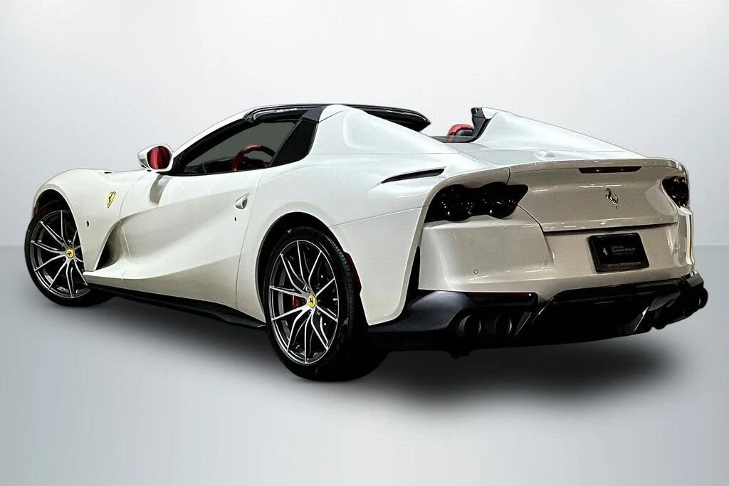 2021 Ferrari 812 GTS - Image 5 of 29