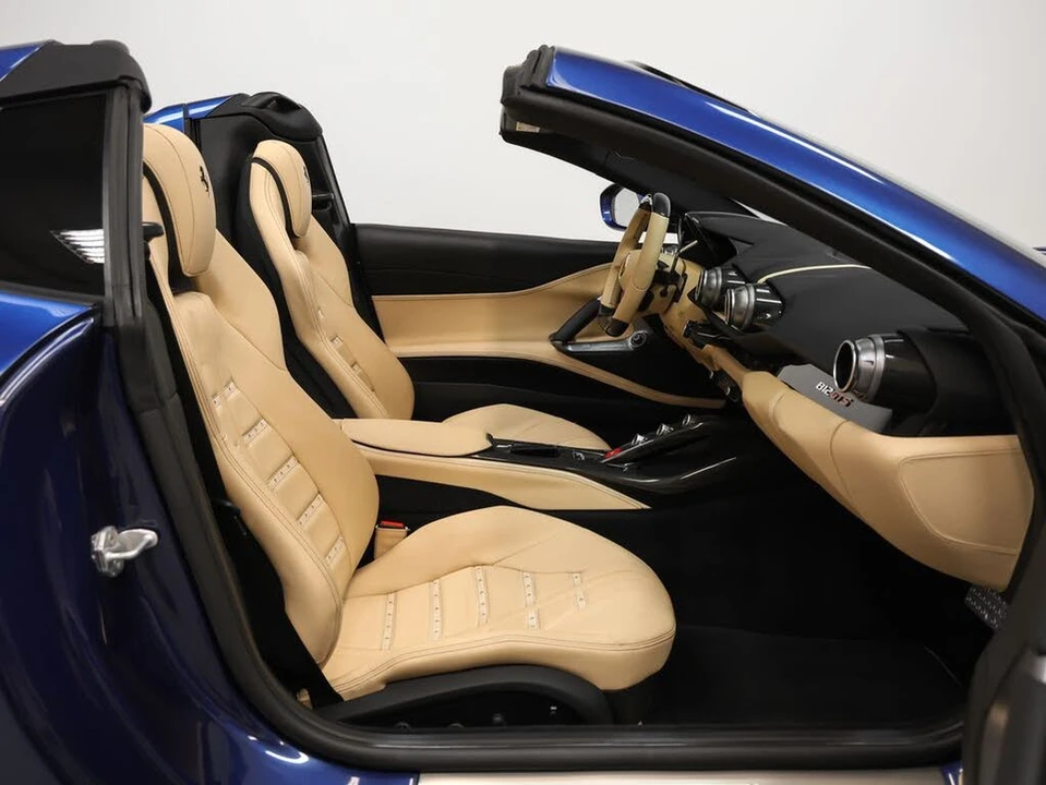 2021 Ferrari 812 GTS - Image 25 of 31