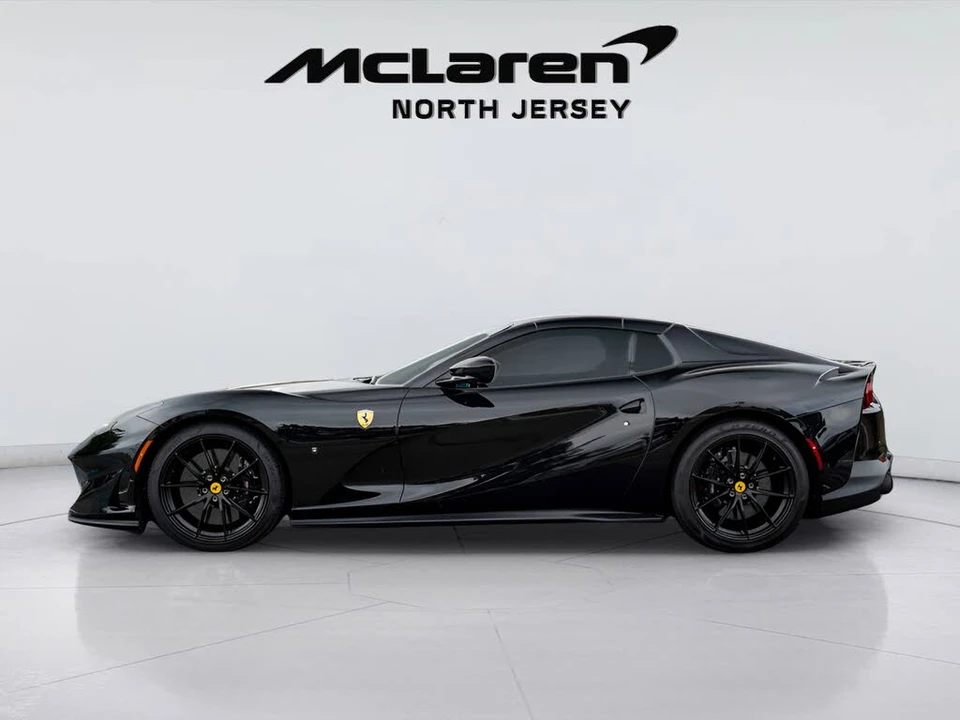 2021 Ferrari 812 GTS - Image 11 of 31