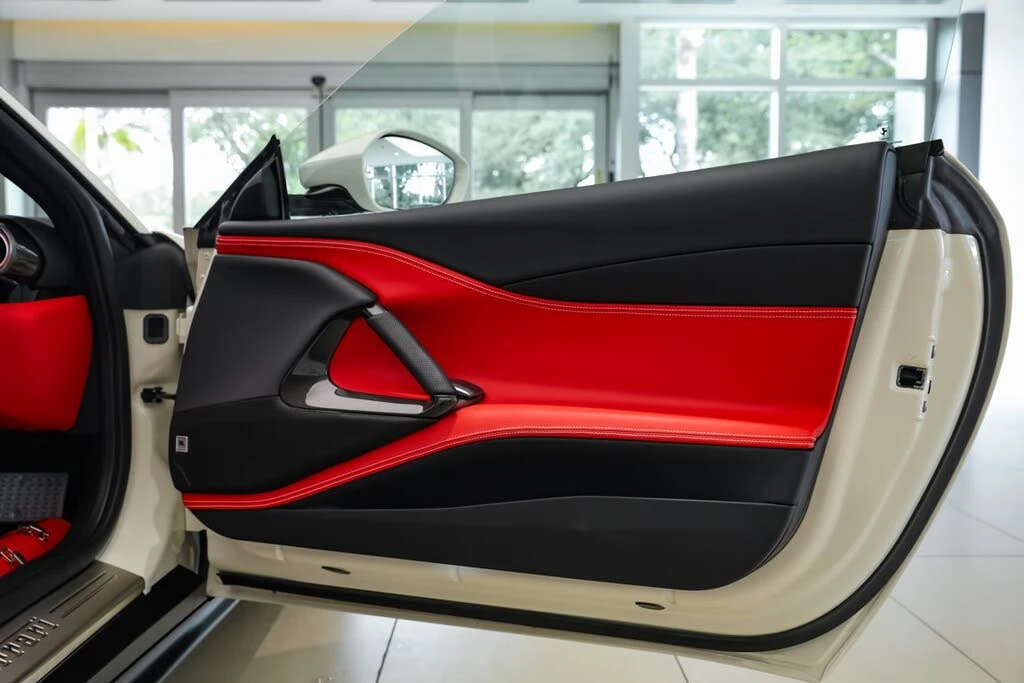 2021 Ferrari 812 GTS - Image 30 of 31