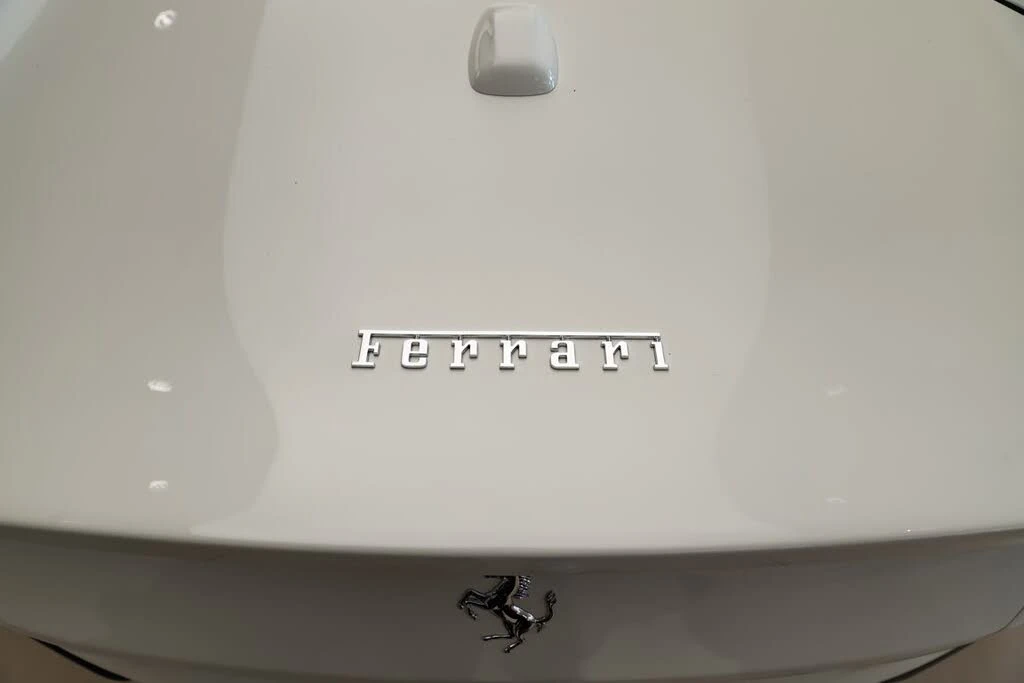 2021 Ferrari 812 GTS - Image 20 of 31