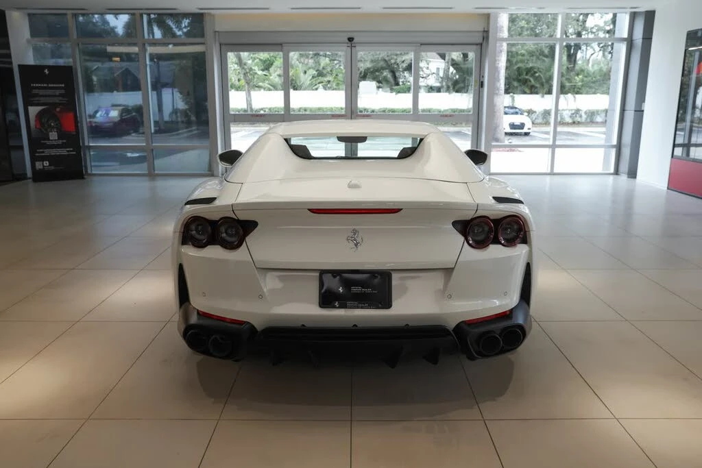2021 Ferrari 812 GTS - Image 24 of 31