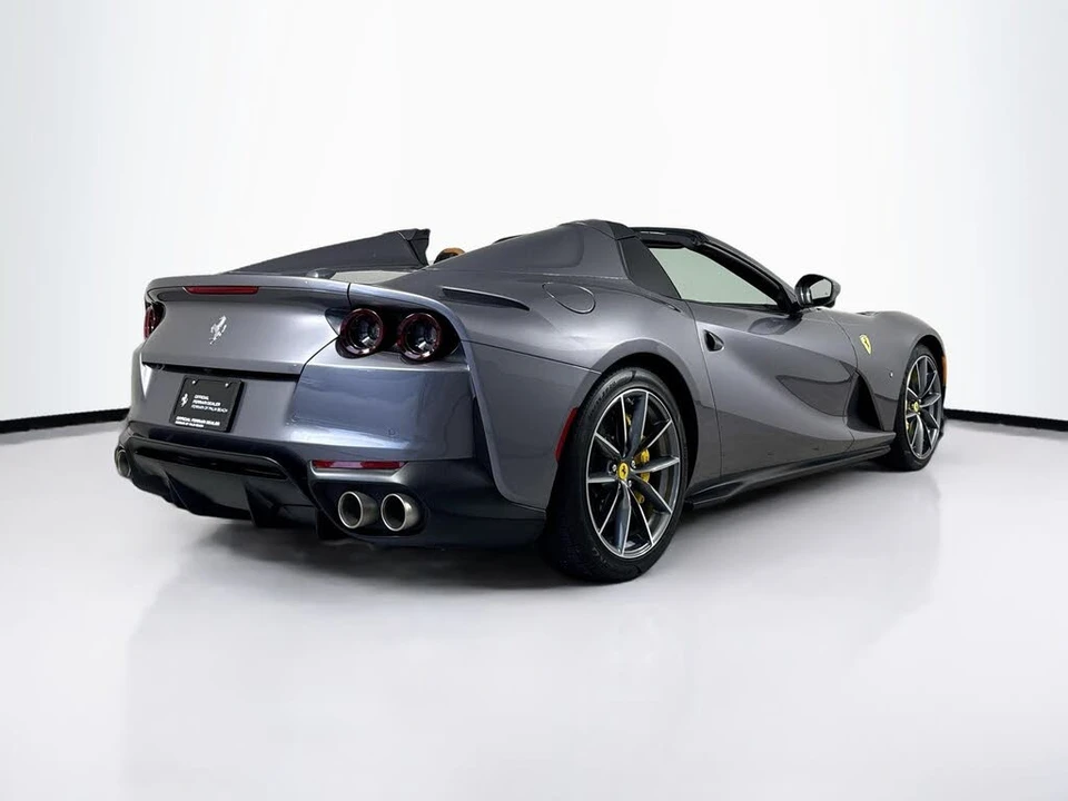 2021 Ferrari 812 GTS - Image 7 of 7