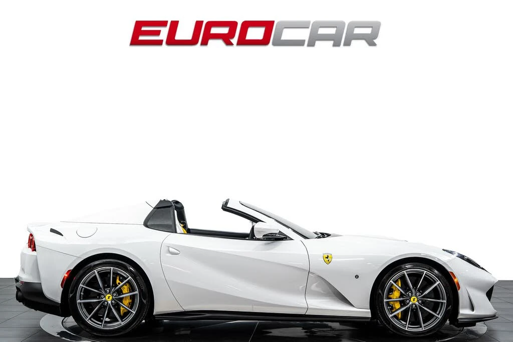 2021 Ferrari 812 GTS - Image 8 of 31