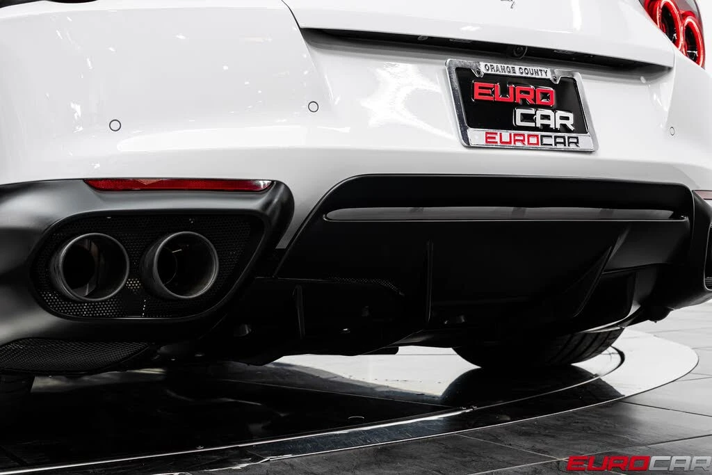 2021 Ferrari 812 GTS - Image 23 of 31