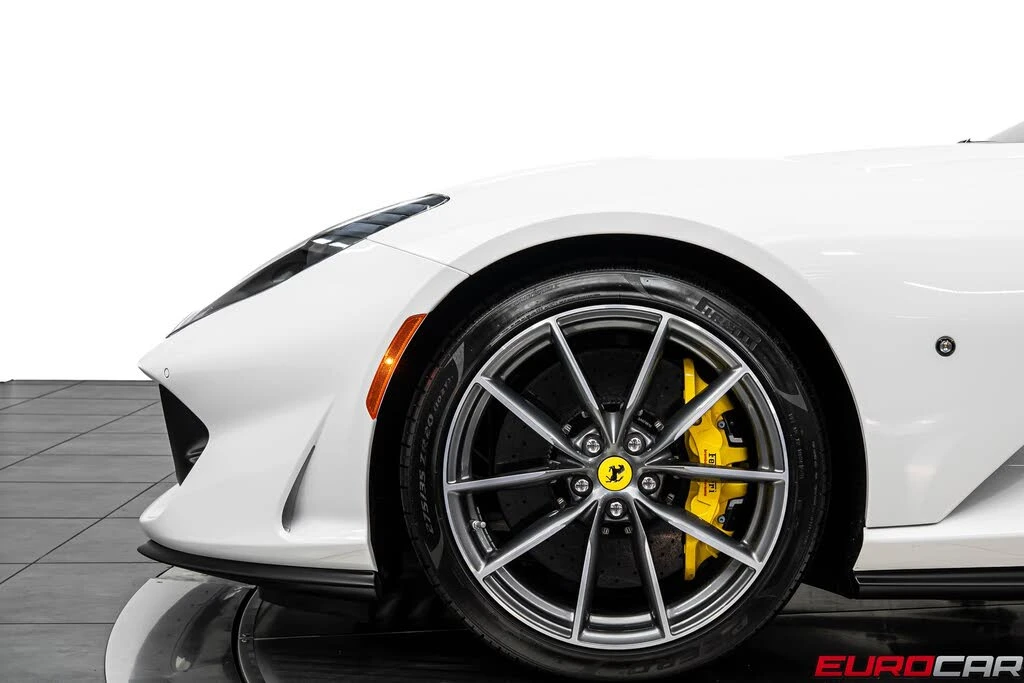 2021 Ferrari 812 GTS - Image 15 of 31