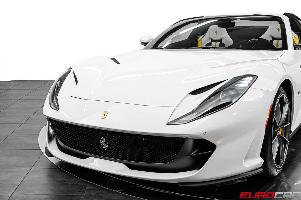 2021 Ferrari 812 GTS - Image 14 of 31