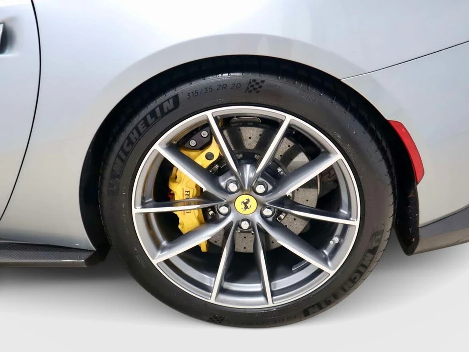 2021 Ferrari 812 GTS - Image 9 of 31