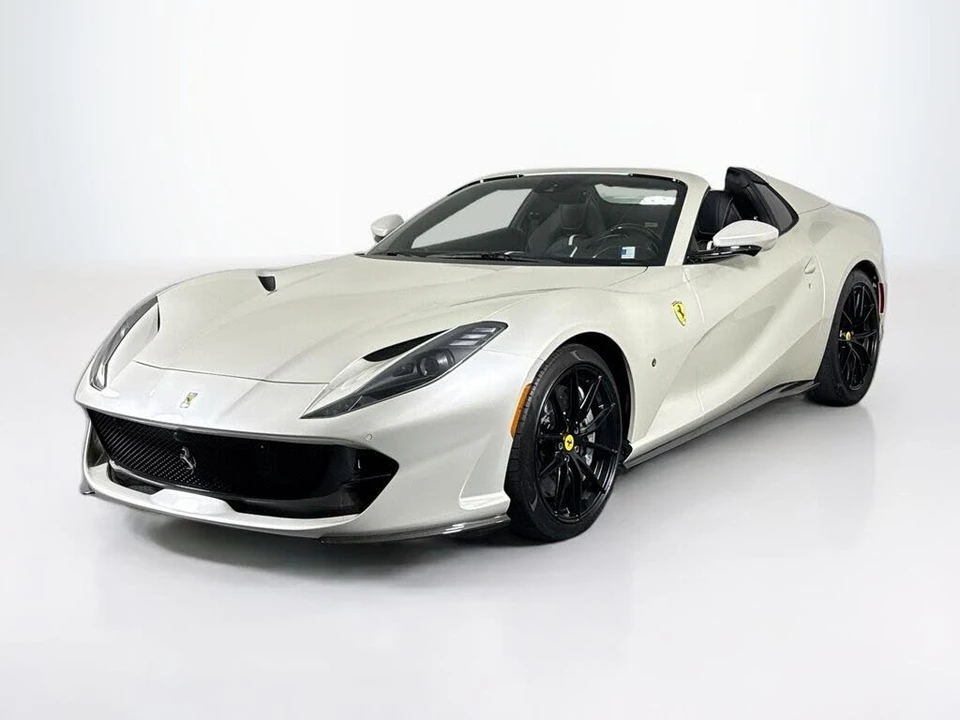 2021 Ferrari 812 GTS - Image 21 of 26