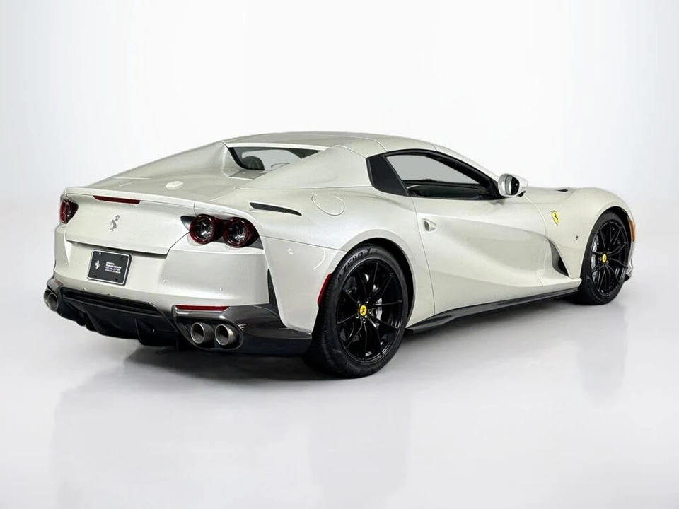 2021 Ferrari 812 GTS - Image 9 of 26