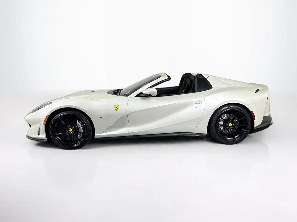 2021 Ferrari 812 GTS - Image 7 of 26
