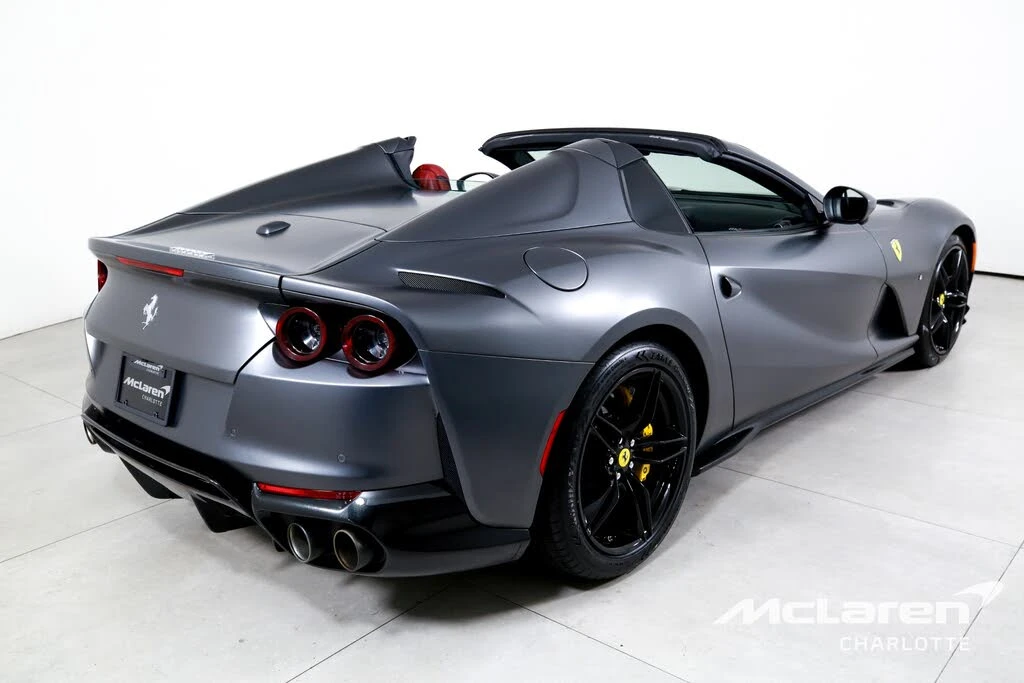 2021 Ferrari 812 GTS - Image 9 of 31